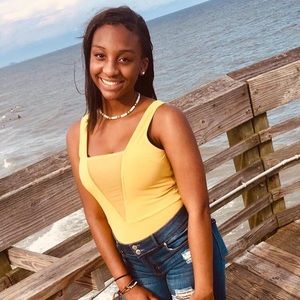 Meet your Posher, Nariya